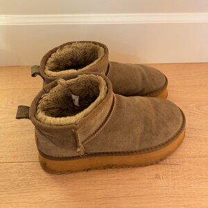 UGG Women’s Classic Ultra Mini Platform